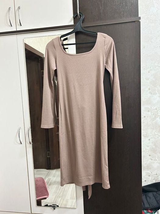 Одежда женская  .