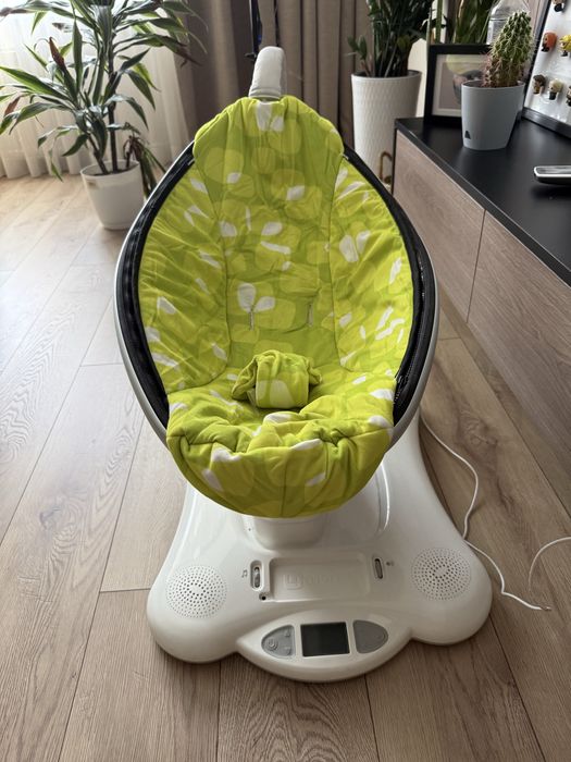 Качалка для малыша 4moms