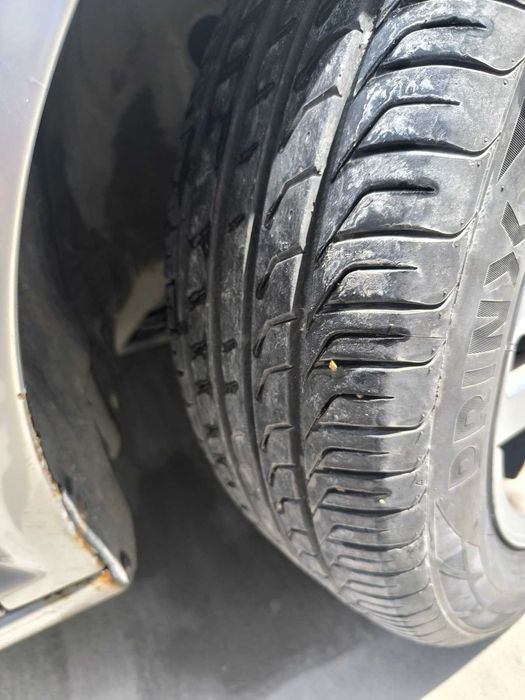 Автомобил Фолксваген Голф