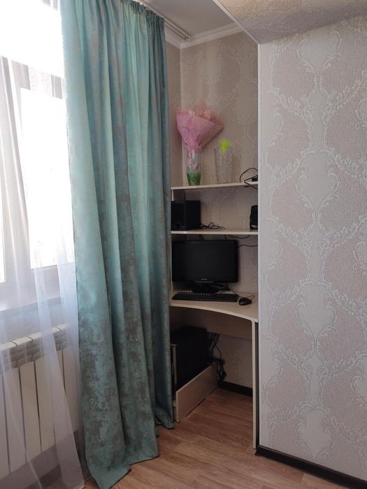 Срочно стол для компьютера