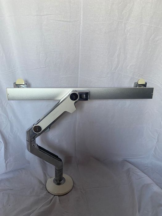 Подвижна стойка за два монитора Humanscale