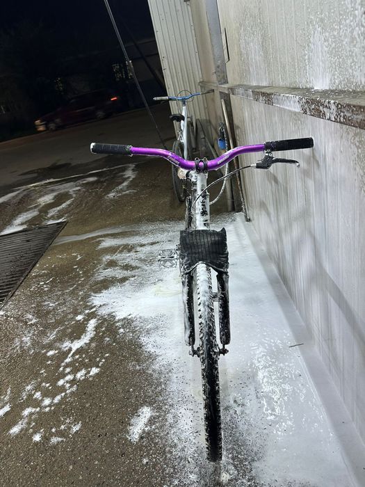 Дерт стрит Батлер