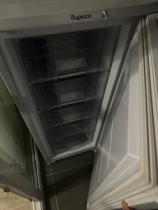 Морозильник Бирюса