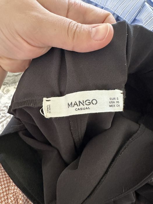 Шорты Mango.