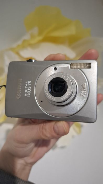 Компактен дигитален фотоапарат Canon Digital IXUS 75