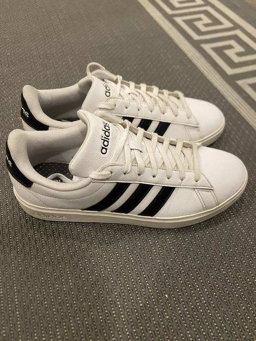 Разные кроссовки