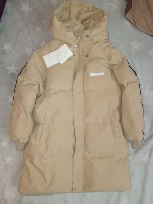 Продам куртку на рост 158