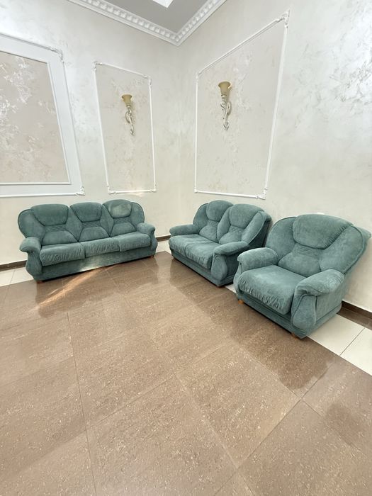 Продам мягкий уголок