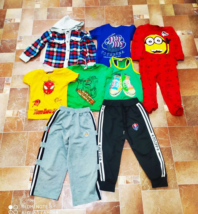 Продам пакет детских вещей