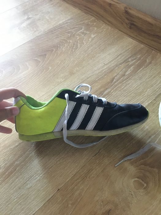 Кроссовки Адидас