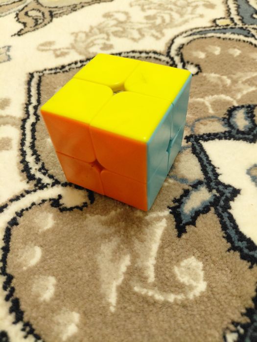 MoYu 2×2 Kubik Rubigi sotiladi.