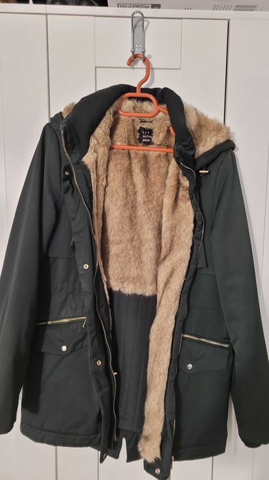 Geaca de iarna Zara îmblănite pe interior