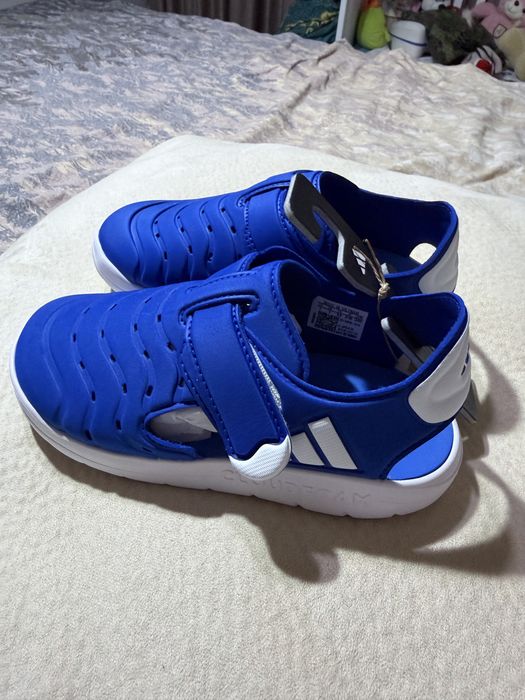 Сандали adidas  Sportswear 33 номер