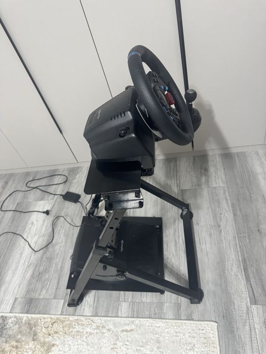 Volan Logitech G29 + schimbator + suport complet