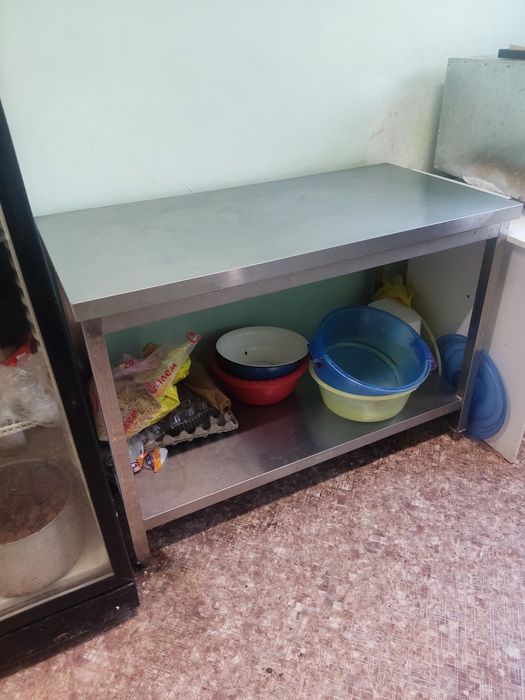 Продам срочно стол!!!