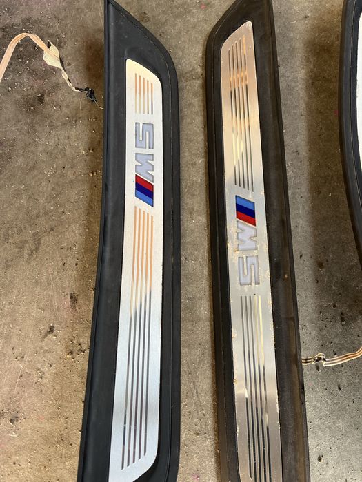 М5 Ф90 вътрешни лайстни ( M5 F90 Vutreshni laistni )