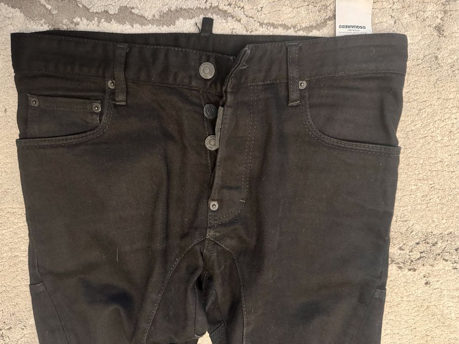 Blugi DSQUARED2 originali marimea 46