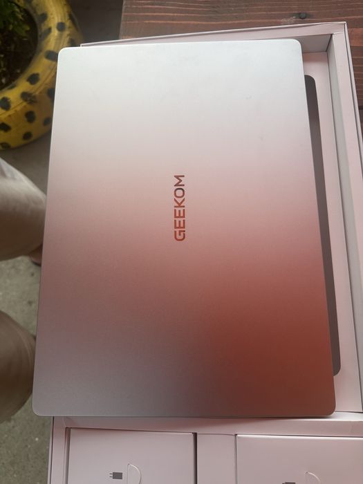 Laptop de vanzare. I 9