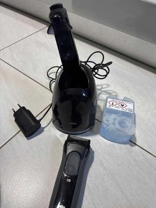Aparat de ras braun s3