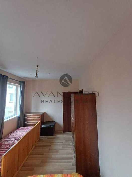 Продава се Тристаен апартамент в Пловдив, Христо Смирненски - 96 кв.м за 903 €/кв.м - Снимка #4