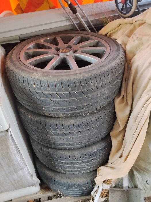 Продаётся летняя резина на дисках