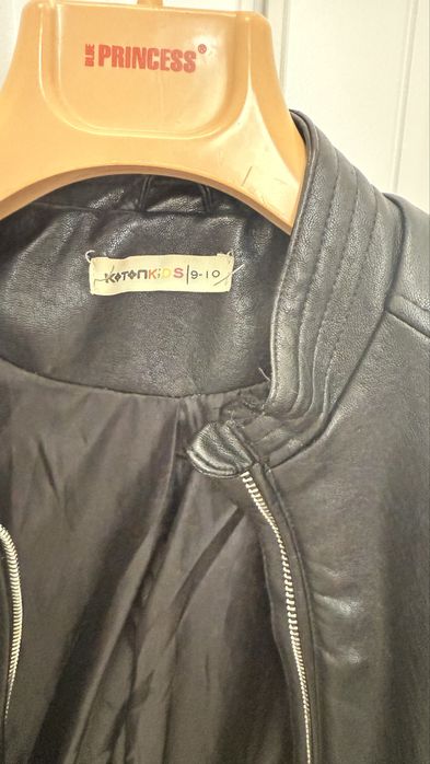 Кожаная куртка для девочки