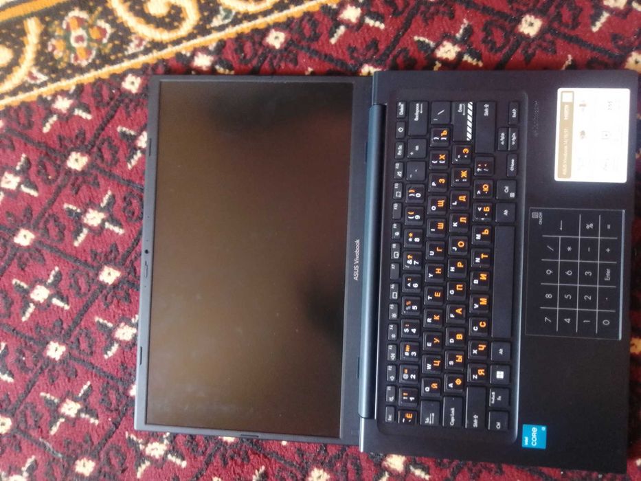 Noutbuk ASUS vivabuk