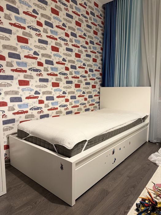 Продам кровать IKEA