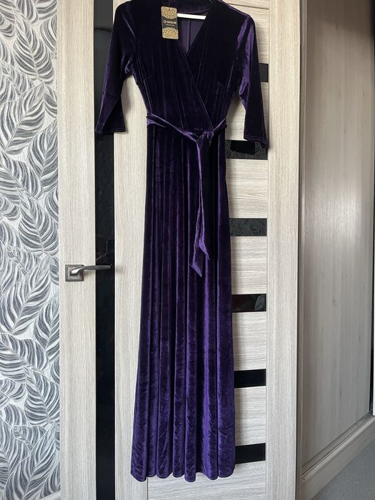 Платье вечернее