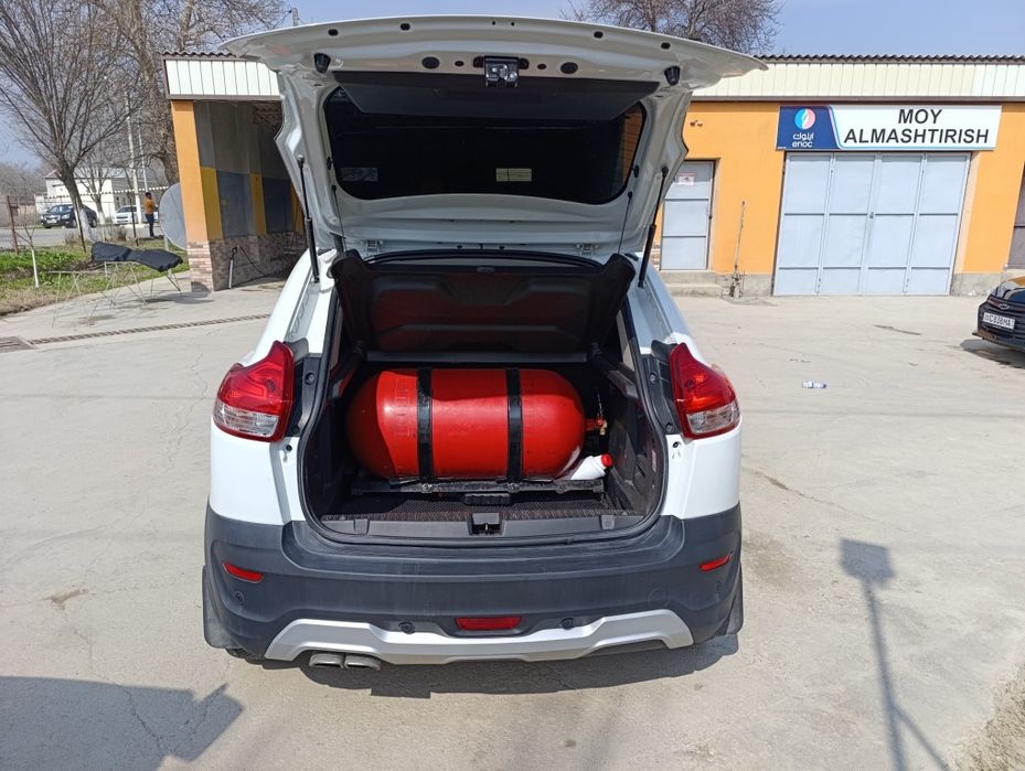 Lada xray cross 2021  narxi 9700