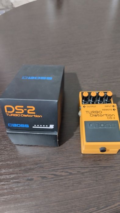 Гитарная педаль Boss DS2