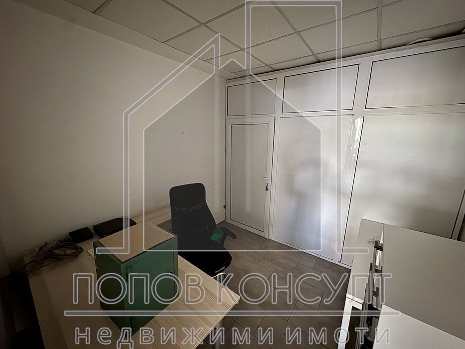 Дава се под наем Магазин в Пловдив, Христо Смирненски - 90 кв.м за 1396.38 € - Снимка #1