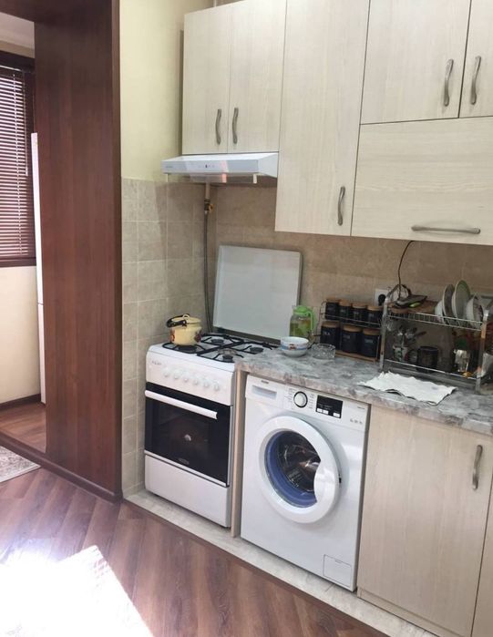 Квартира на Шота Руставели-Памятник  2/2/4 Высокопотолочка