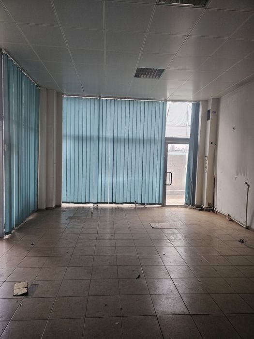 Vand depozit ,spațiu comercial DN3 întrarea in Afumați