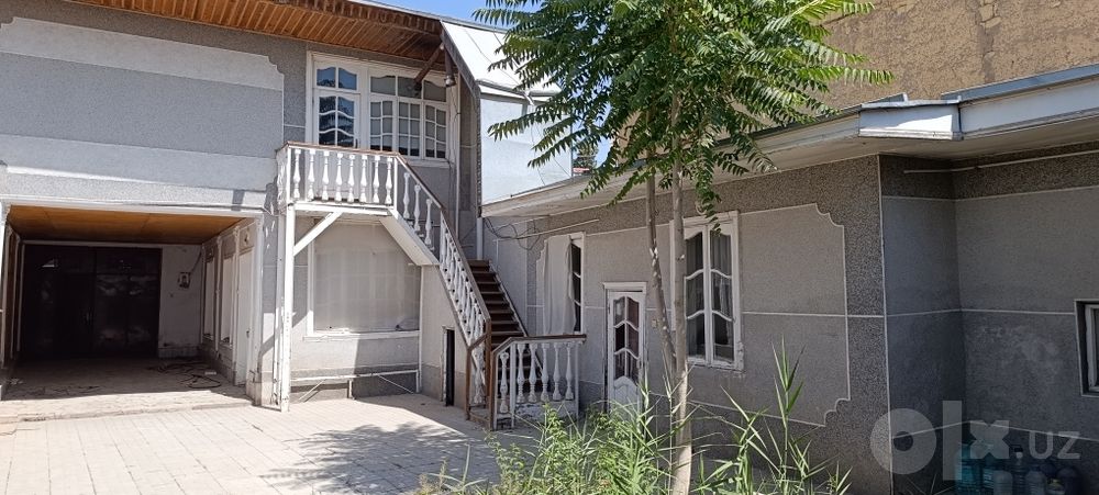 Республиканская больница 2,5-соток срочно продаётся дом.