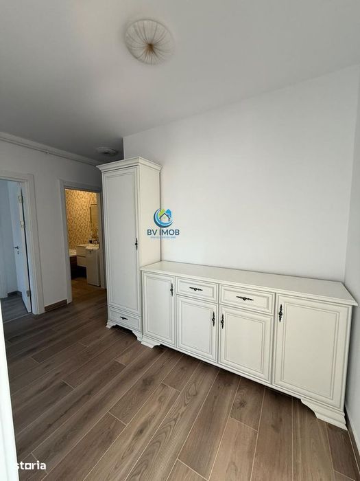 Inchiriem Apartament 3 Camere, Modern, Decomandat, Cristian