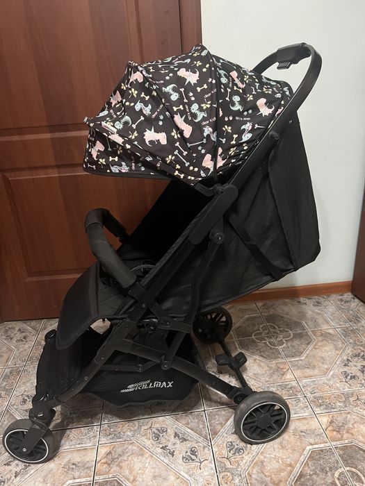 Прогулочная детская коляска