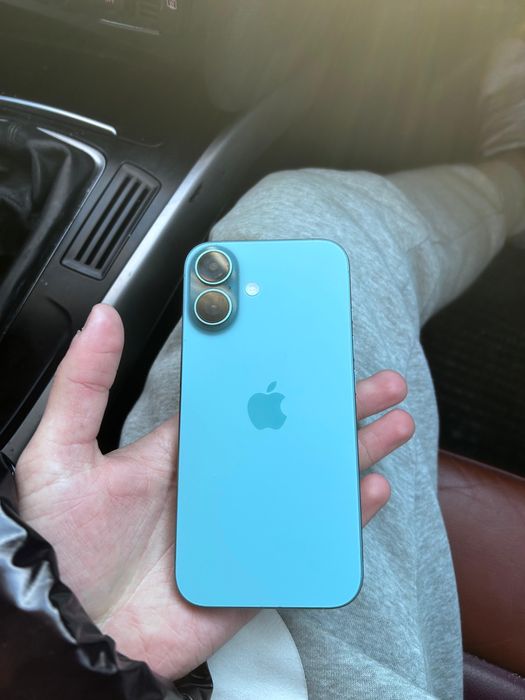 iphone 16 simplu