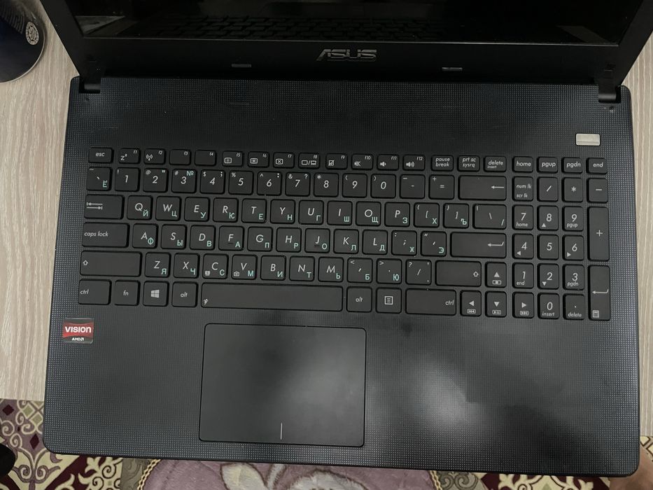 Ноутбук asus x501u