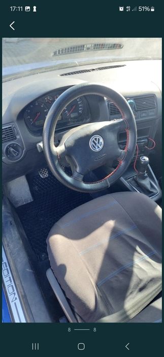 Vând golf 4 1.6 16V Preț 6.000 Lei. Negociabil!!
