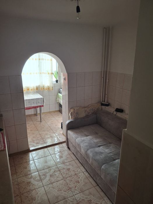 Apartament decomandat cu 2 camere Etaj 1