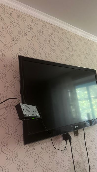 Срочно продам телевизор