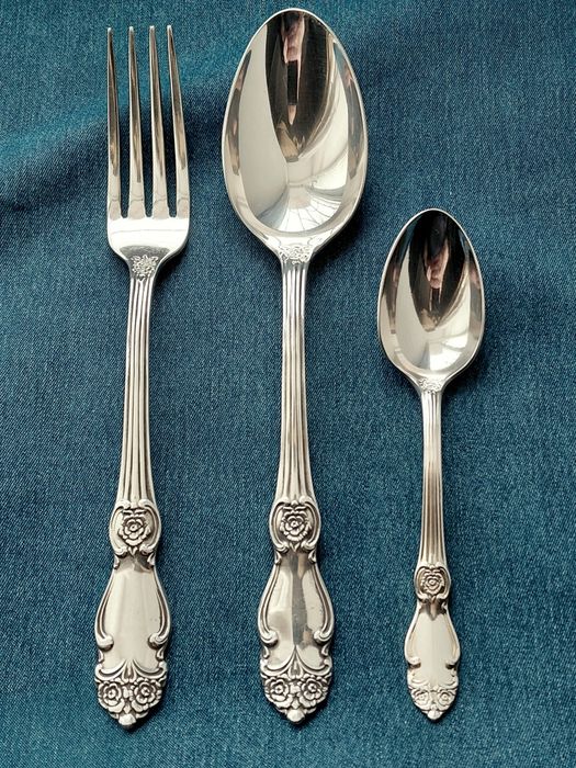 Мельхиоровые столовые приборы