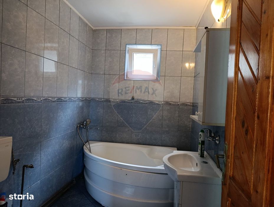 Investiție rară lângă Sighișoara – de vanzare casa lângă pădure și E60
