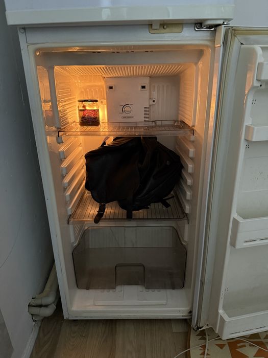 Холодильник рабочий