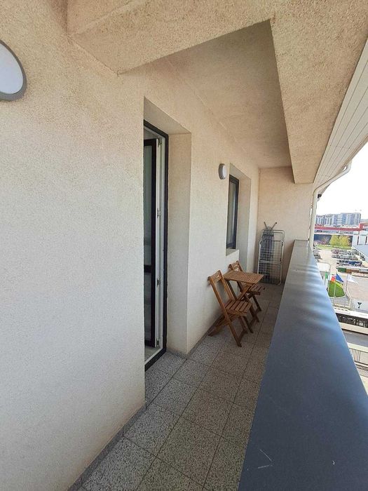 Apartament 3 camere + loc de parcare - de inchiriat