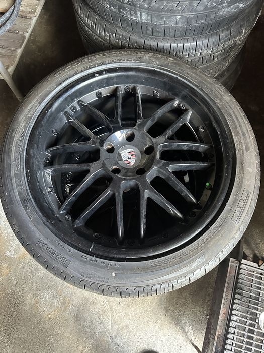 Vand jante si cauciucuri de la porsche  r22