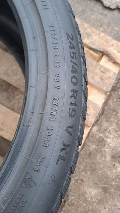 1бр. 245/40/19 Continental Winter Contact TS 860 S