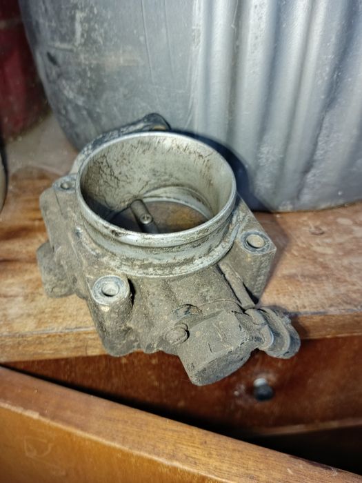 Запчасти на Вольво S40 1996 год