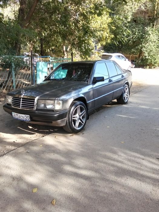 Мерседес Benz 190